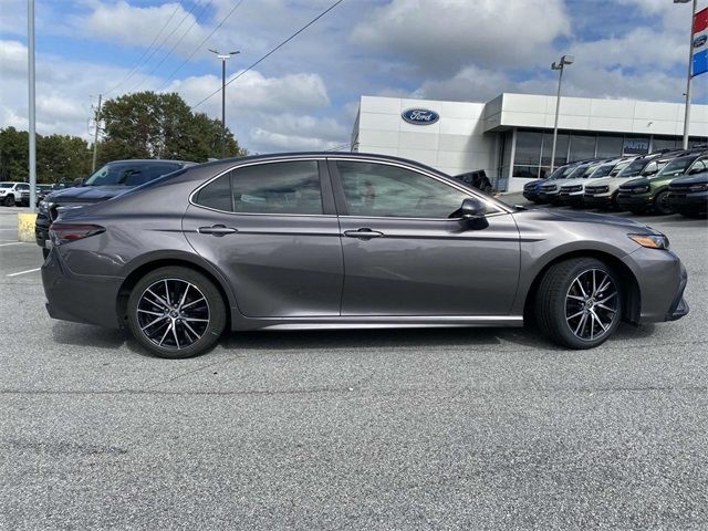 2022 Toyota Camry SE Nightshade