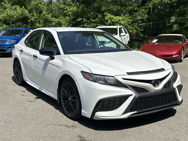 2022 Toyota Camry SE Nightshade
