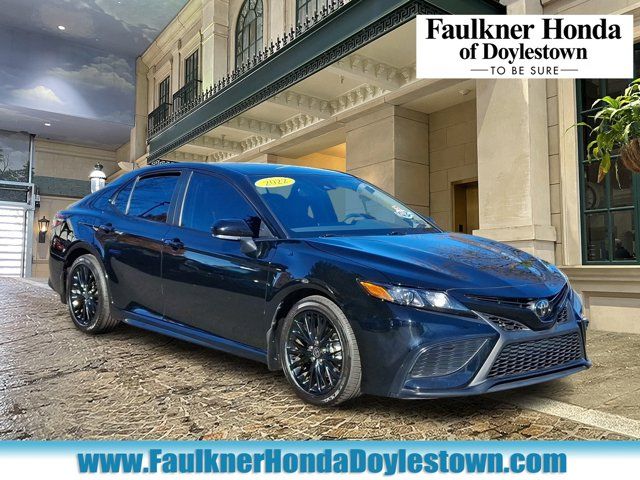 2022 Toyota Camry SE Nightshade