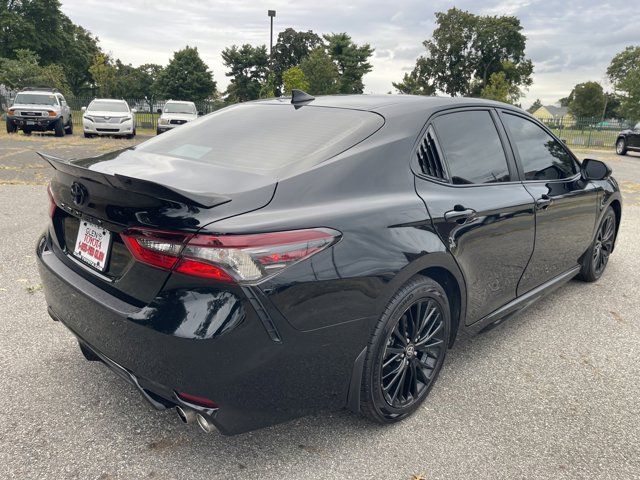 2022 Toyota Camry SE Nightshade