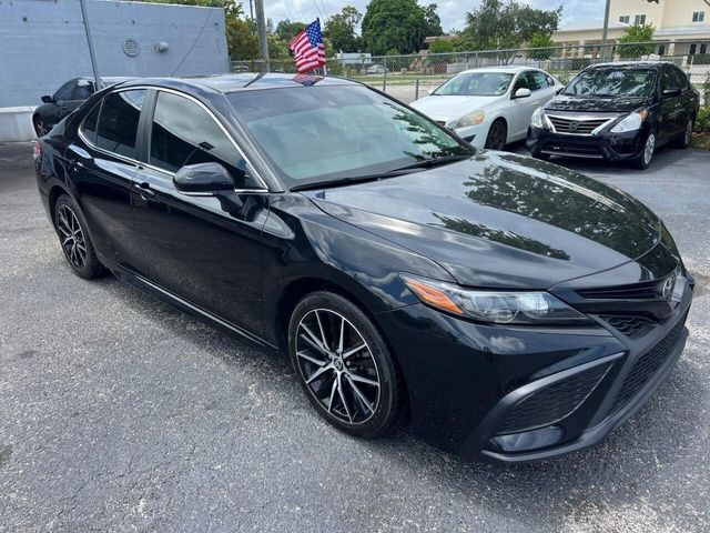 2022 Toyota Camry SE Nightshade