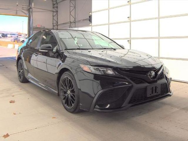 2022 Toyota Camry SE Nightshade