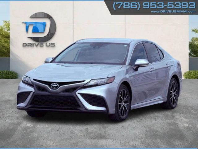 2022 Toyota Camry SE