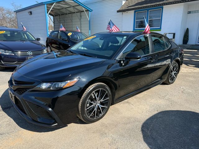 2022 Toyota Camry SE Nightshade