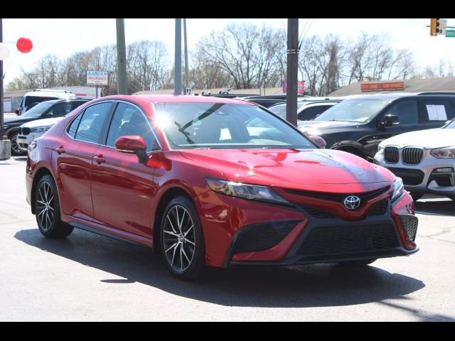2022 Toyota Camry SE