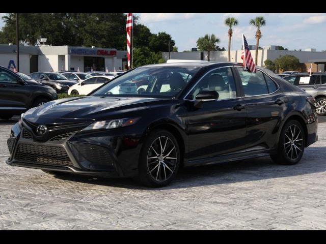 2022 Toyota Camry SE Nightshade