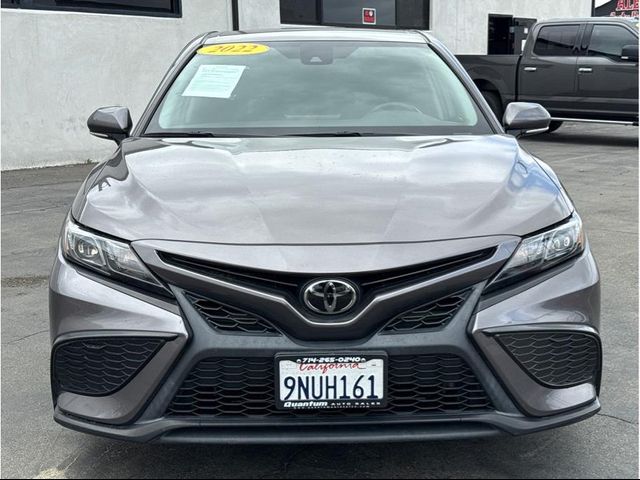 2022 Toyota Camry SE