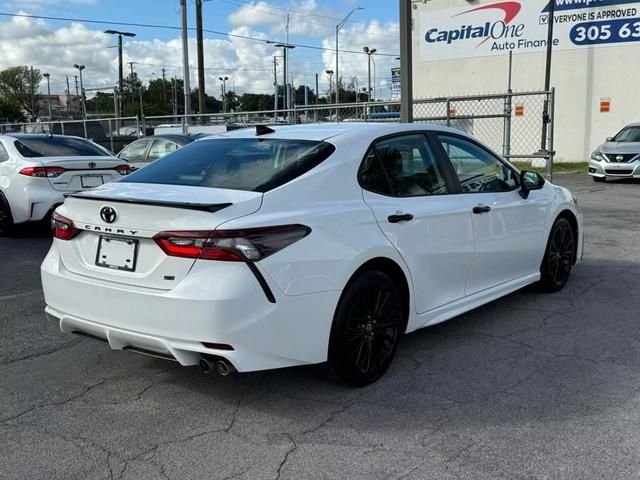 2022 Toyota Camry SE