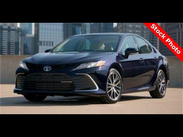 2022 Toyota Camry XLE