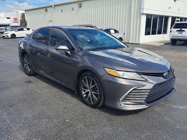 2022 Toyota Camry XLE V6