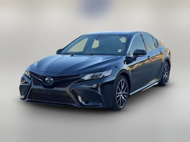 2022 Toyota Camry Hybrid SE