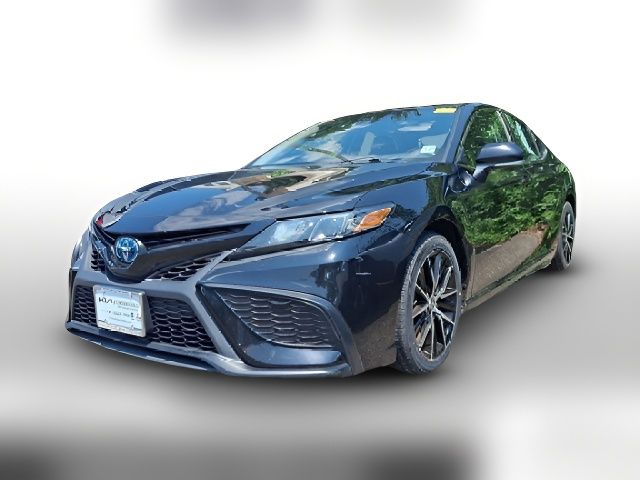 2022 Toyota Camry Hybrid SE
