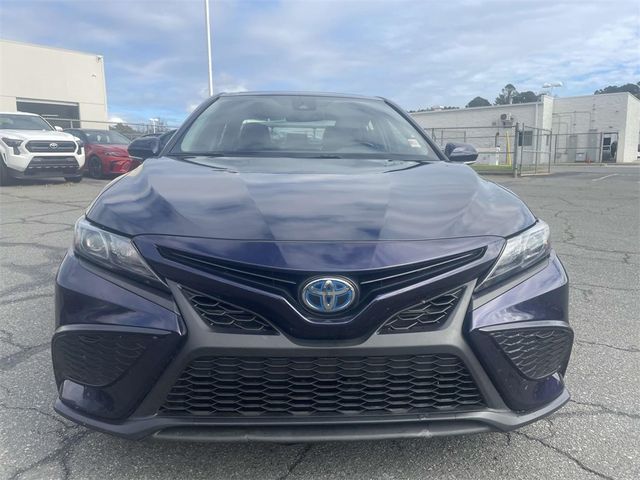 2022 Toyota Camry Hybrid SE