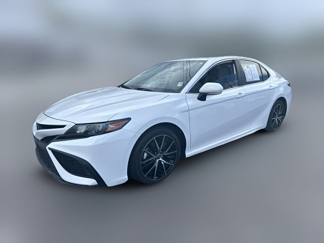 2022 Toyota Camry Hybrid SE