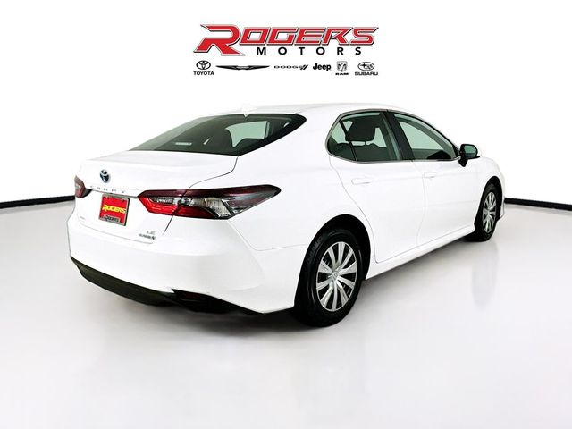 2022 Toyota Camry Hybrid LE