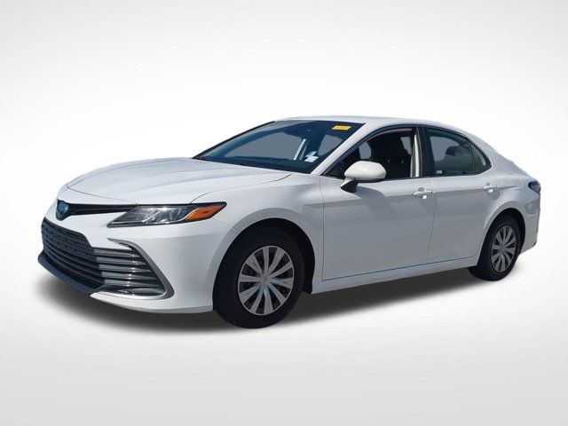 2022 Toyota Camry Hybrid LE