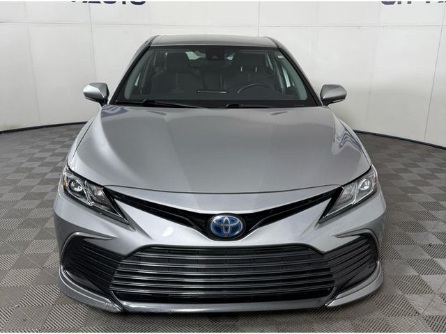 2022 Toyota Camry Hybrid LE