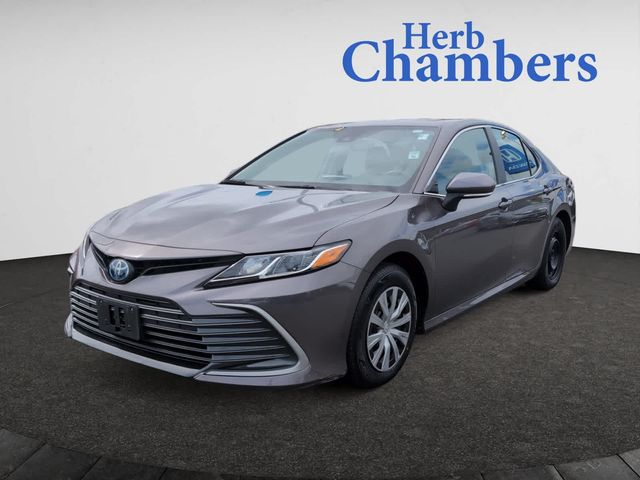 2022 Toyota Camry Hybrid LE