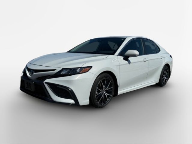 2022 Toyota Camry Hybrid SE