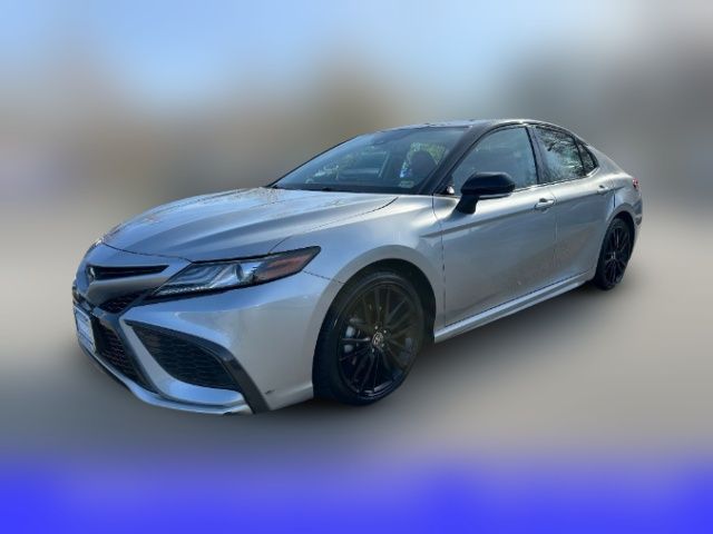 2022 Toyota Camry Hybrid XSE