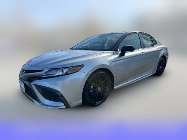 2022 Toyota Camry Hybrid XSE