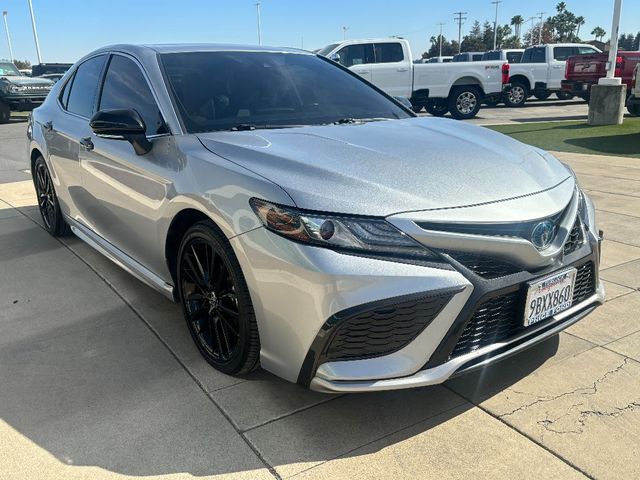 2022 Toyota Camry Hybrid XSE