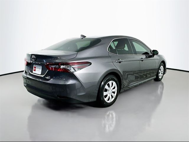 2022 Toyota Camry Hybrid LE