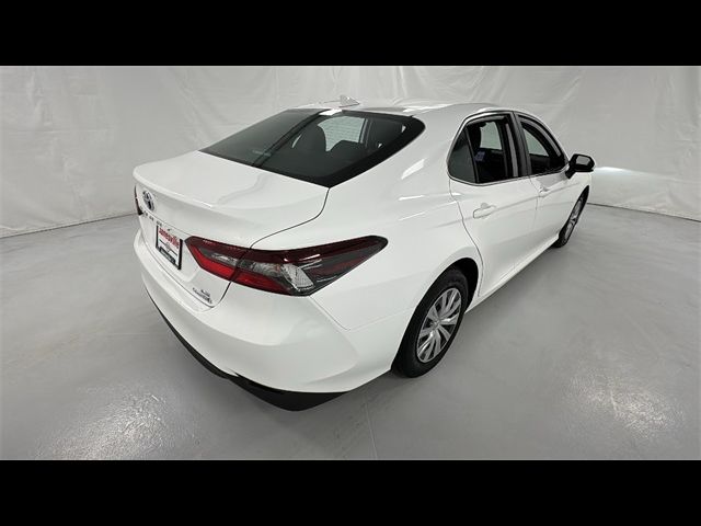 2022 Toyota Camry Hybrid LE