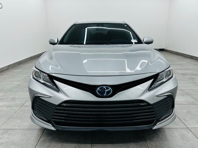 2022 Toyota Camry Hybrid LE