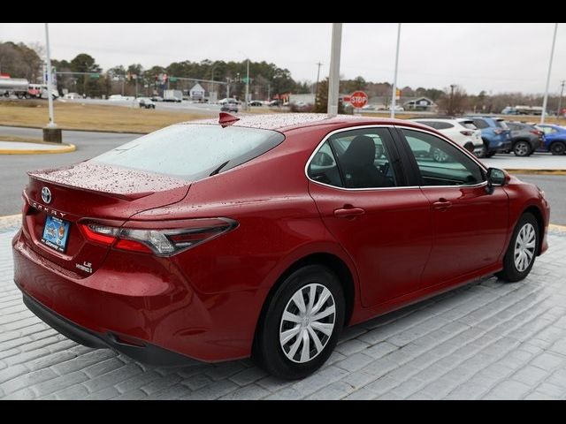 2022 Toyota Camry Hybrid LE