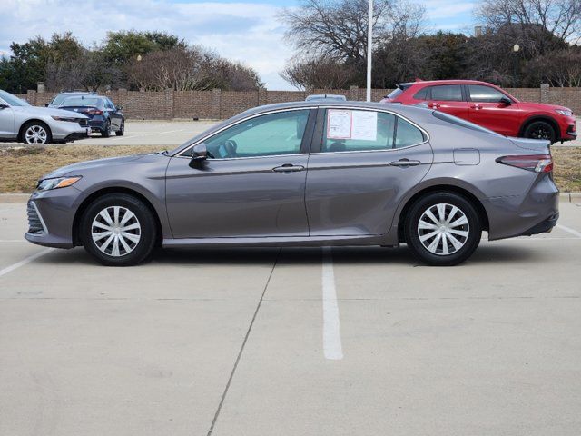 2022 Toyota Camry Hybrid LE