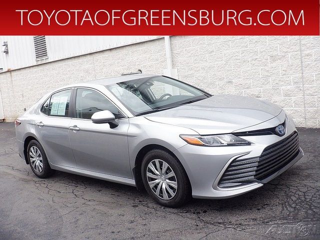 2022 Toyota Camry Hybrid LE