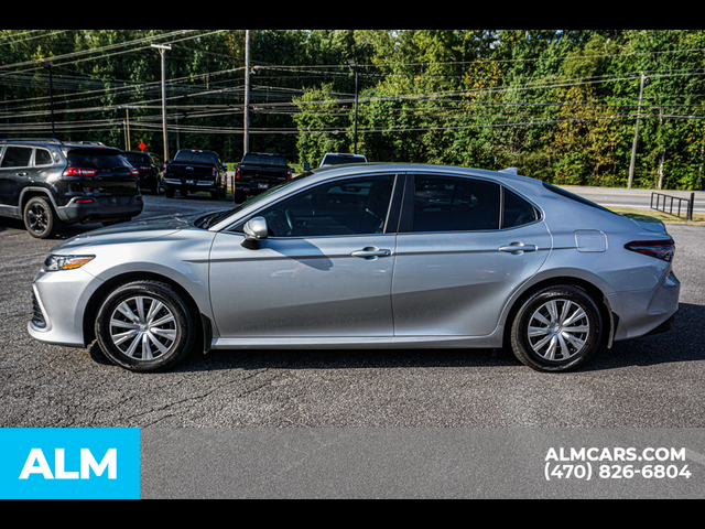 2022 Toyota Camry Hybrid LE