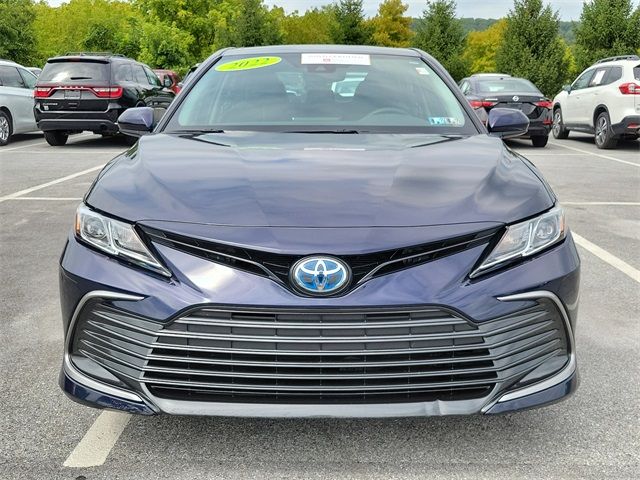 2022 Toyota Camry Hybrid LE