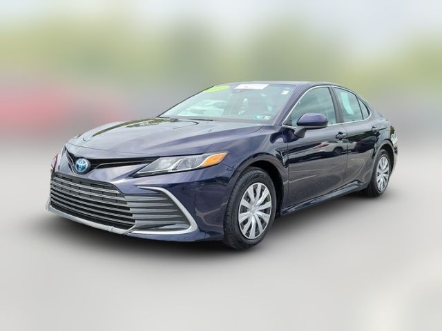 2022 Toyota Camry Hybrid LE