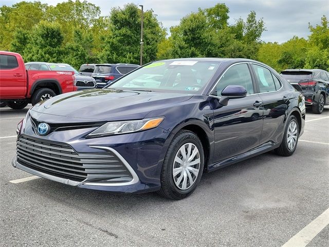 2022 Toyota Camry Hybrid LE