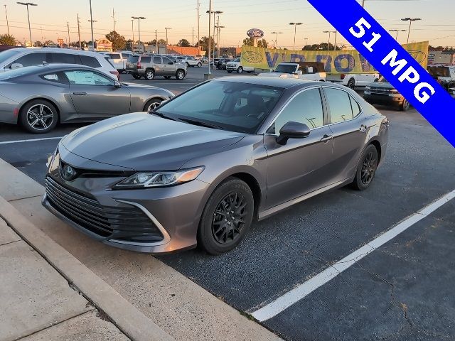 2022 Toyota Camry Hybrid LE