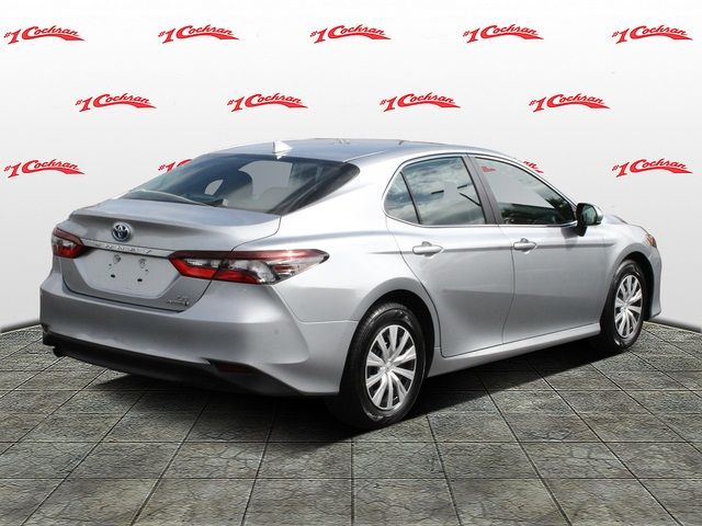 2022 Toyota Camry Hybrid LE