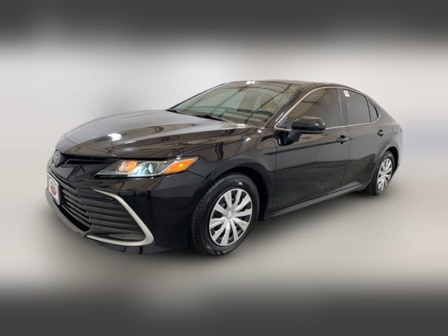 2022 Toyota Camry Hybrid LE