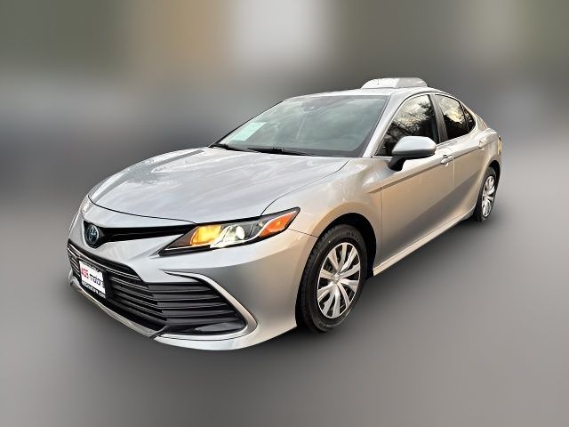 2022 Toyota Camry Hybrid LE