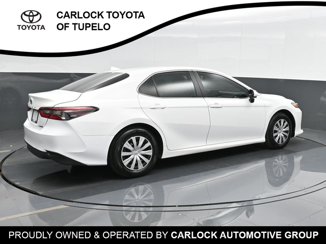 2022 Toyota Camry Hybrid LE