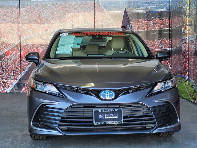 2022 Toyota Camry Hybrid LE