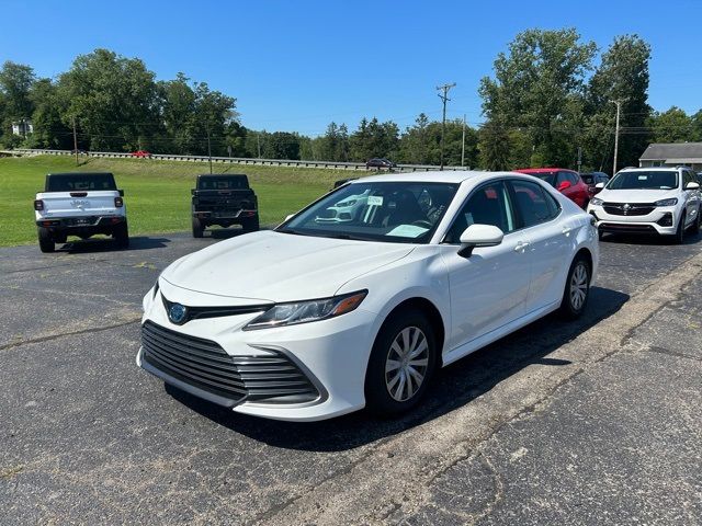 2022 Toyota Camry Hybrid LE