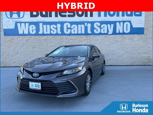 2022 Toyota Camry Hybrid LE