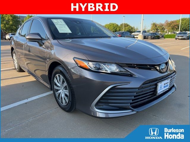 2022 Toyota Camry Hybrid LE