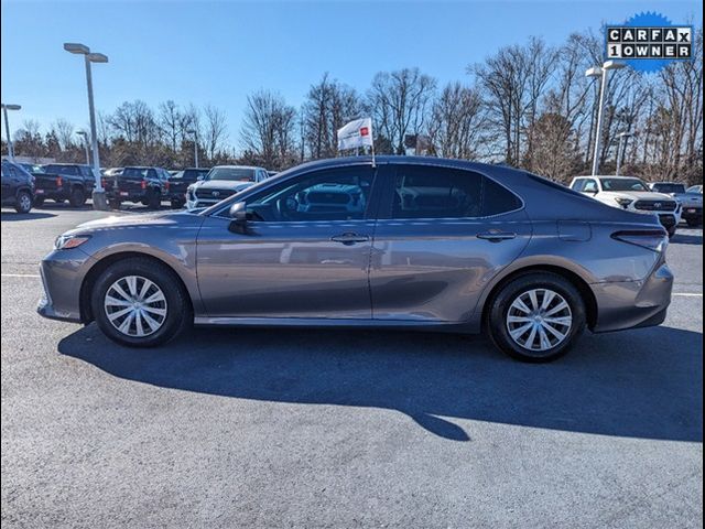 2022 Toyota Camry Hybrid LE