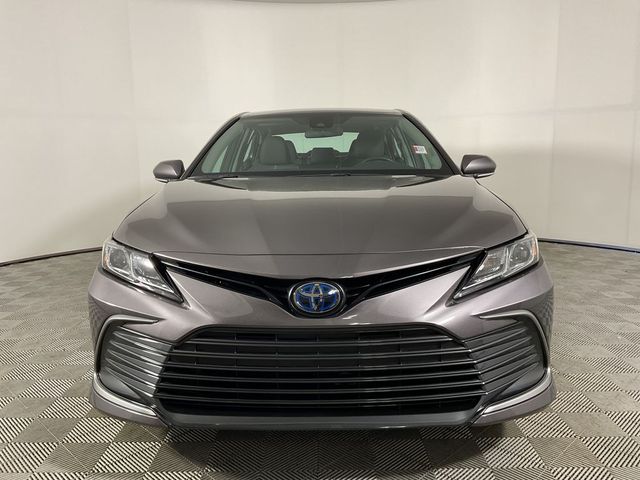 2022 Toyota Camry Hybrid LE