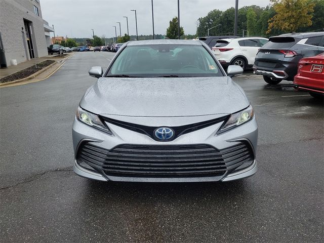 2022 Toyota Camry Hybrid LE