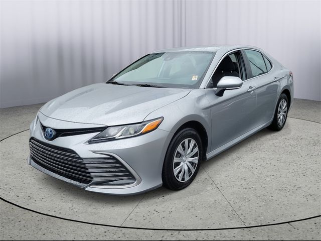 2022 Toyota Camry Hybrid LE