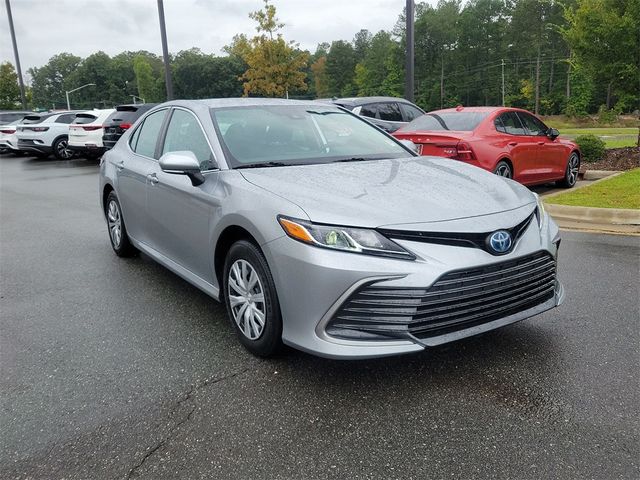 2022 Toyota Camry Hybrid LE